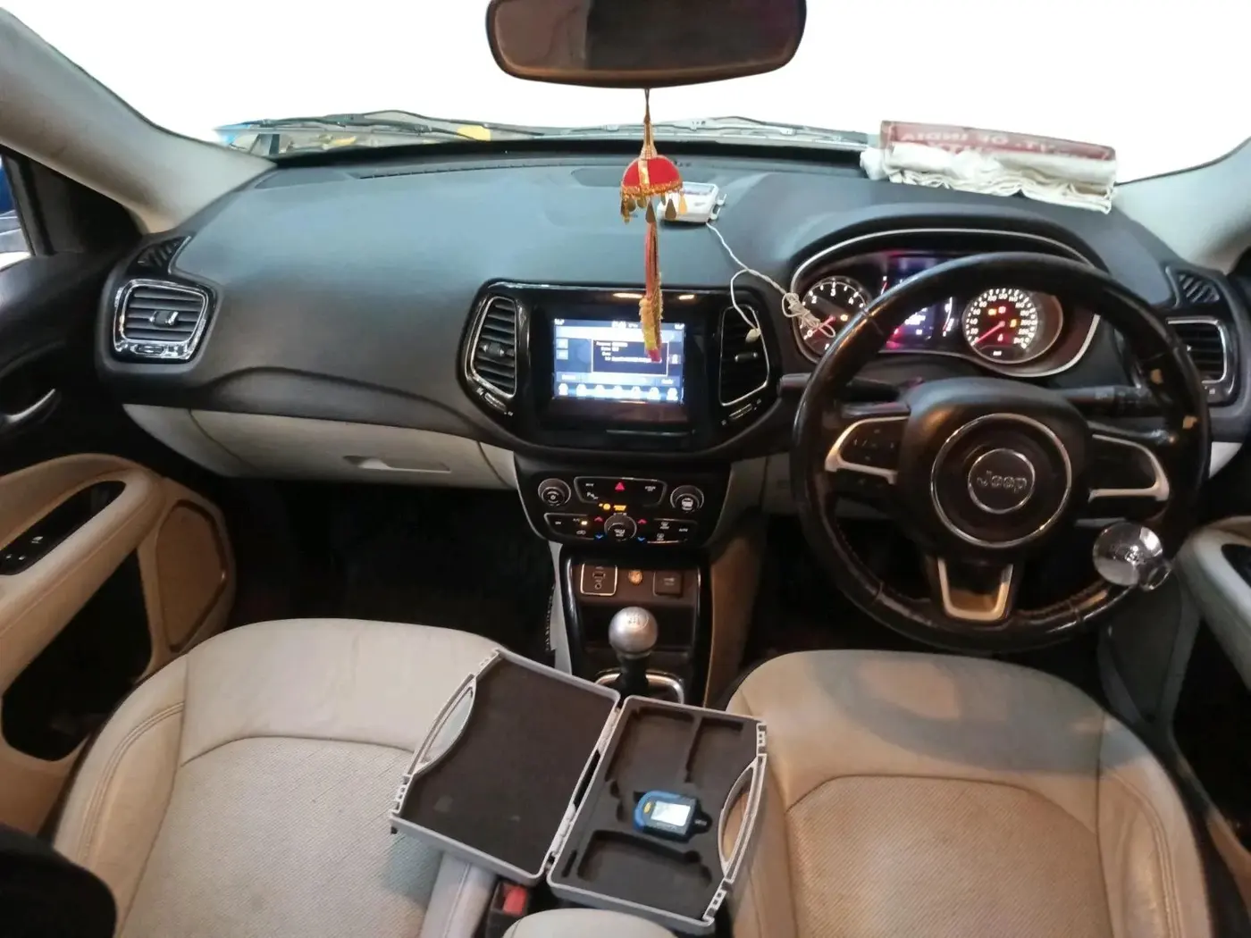 2017 Jeep Compass LIMITED 2.0 DIESEL, Diesel, Manual, 1,05,450 km, interior