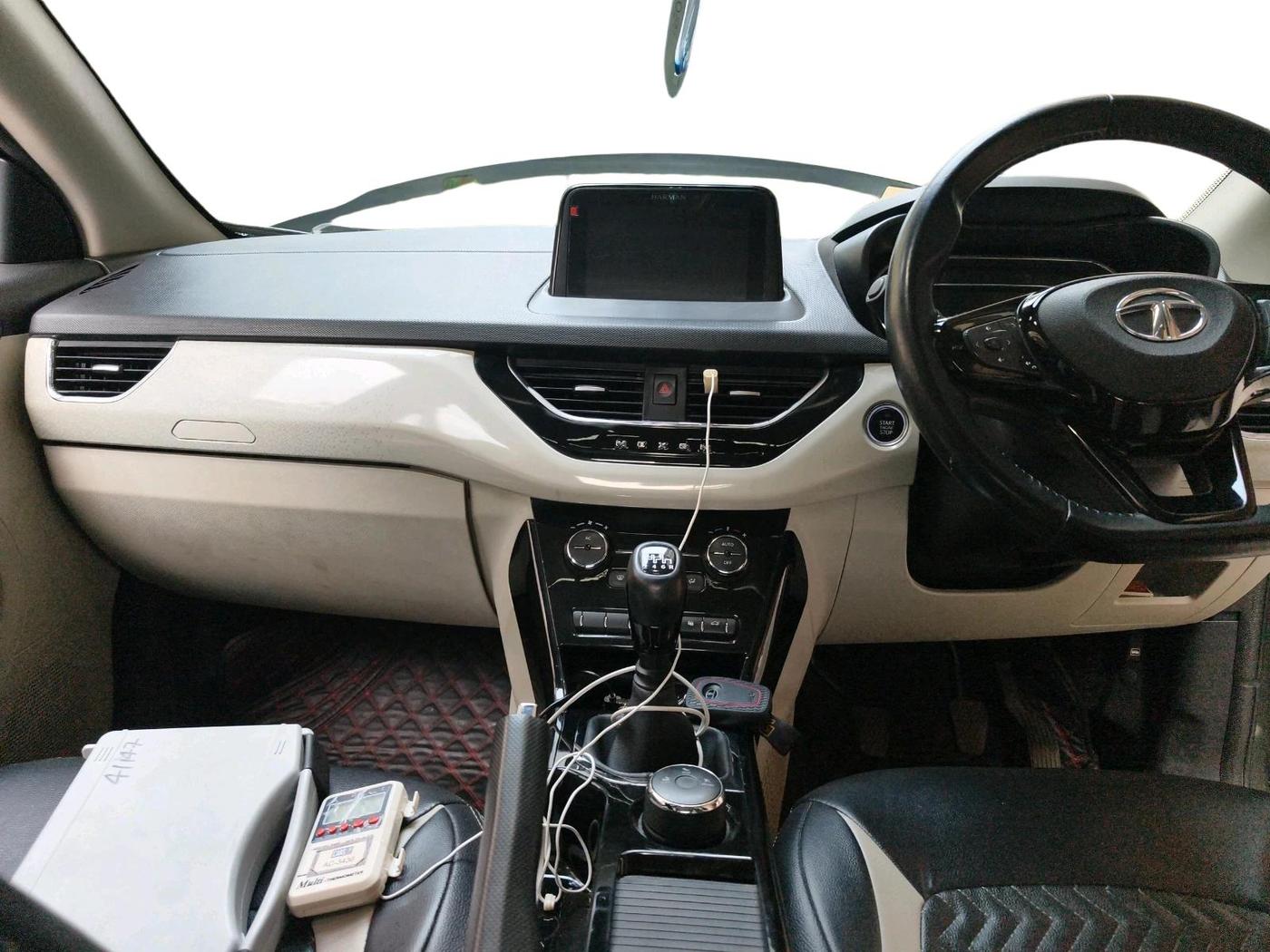2022 Tata NEXON XZ PLUS (HS) PETROL, Petrol, Manual, 33,264 km, interior