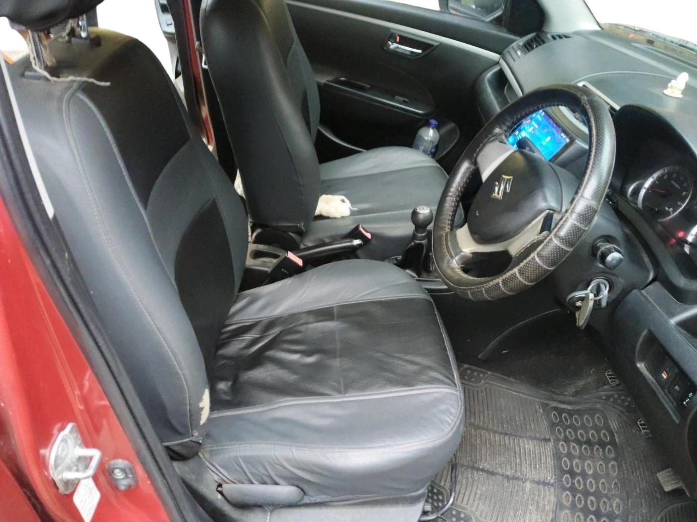 2011 Maruti Swift VXI, Petrol, Manual, 73,115 km, interior