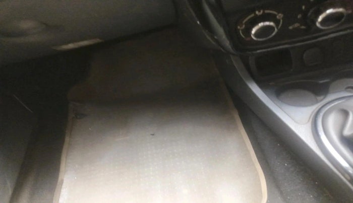 2012 Renault Duster 85 PS RXL DIESEL, Diesel, Manual, 2,18,341 km, interior