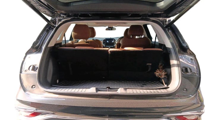 2020 MG HECTOR PLUS SHARP 1.5 PETROL TURBO HYBRID MT 6-STR, Petrol, Manual, 28,948 km, exterior