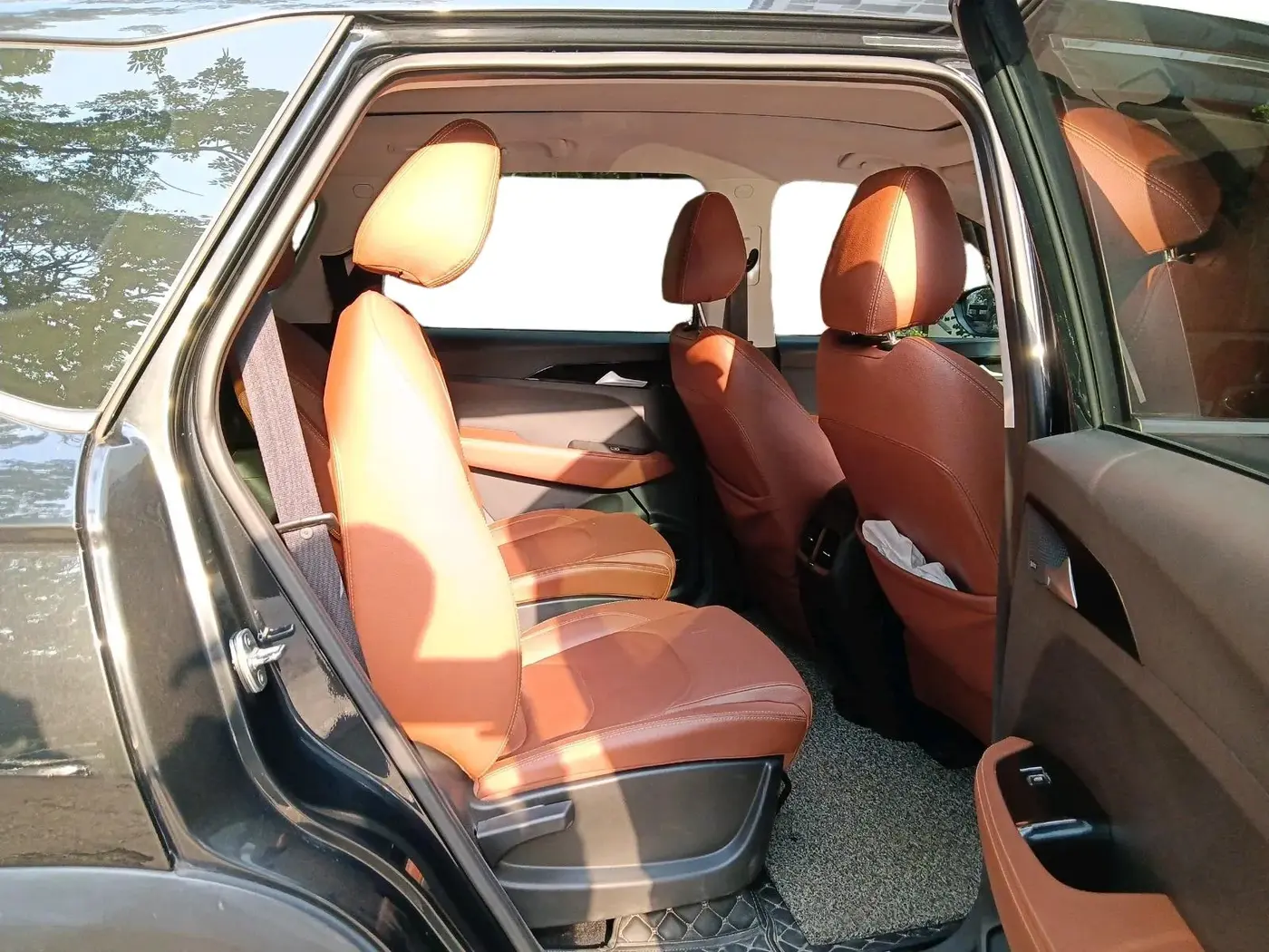 2020 MG HECTOR PLUS SHARP 1.5 PETROL TURBO HYBRID MT 6-STR, Petrol, Manual, 28,948 km, interior
