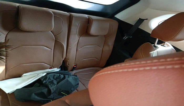 2020 MG HECTOR PLUS SHARP 1.5 PETROL TURBO HYBRID MT 6-STR, Petrol, Manual, 28,948 km, interior