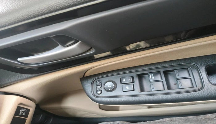 2019 Honda Amaze 1.2L I-VTEC VX CVT, Petrol, Automatic, 23,500 km, interior