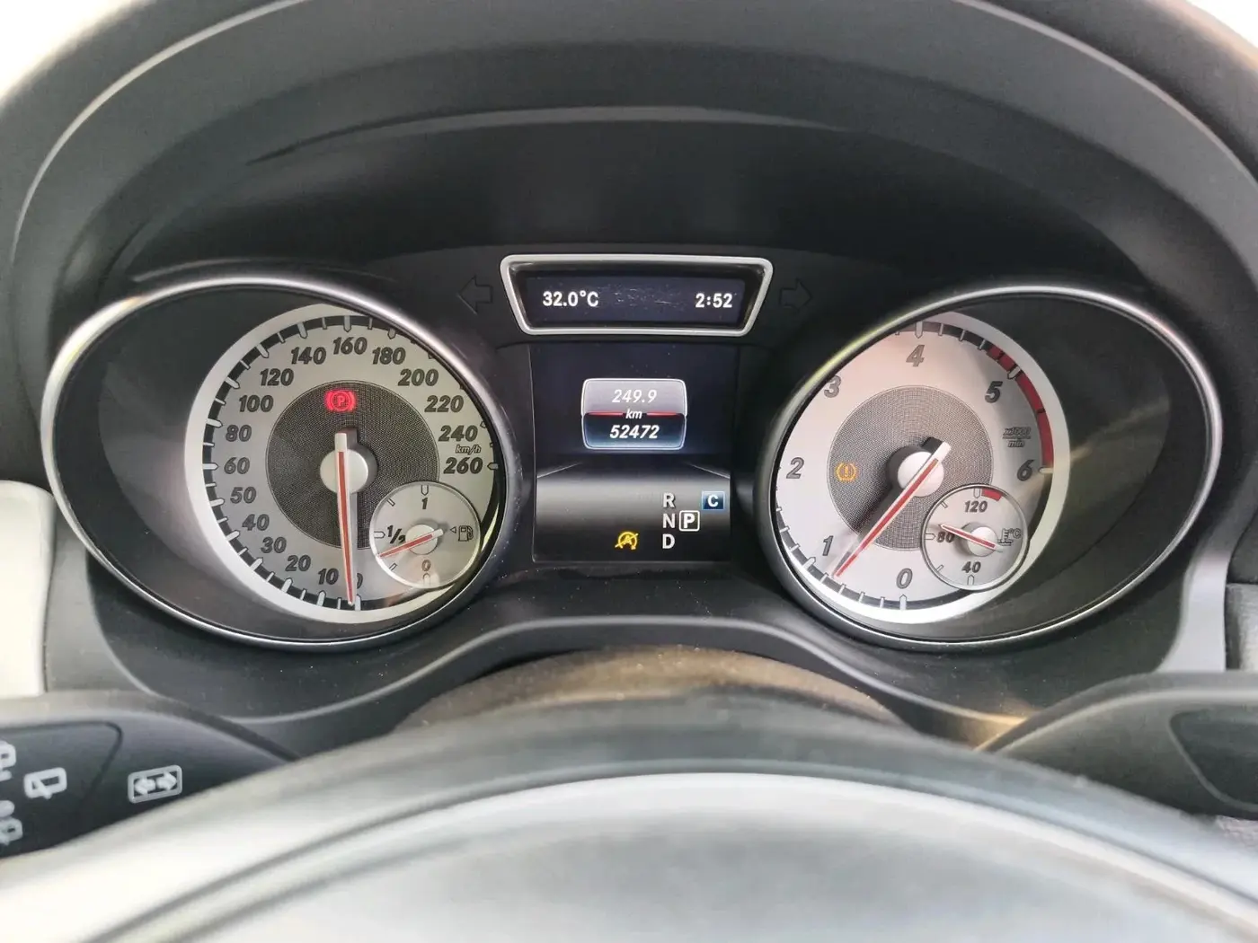 2017 Mercedes Benz GLA Class 200 D Sports, Diesel, Automatic, 52,472 km, interior