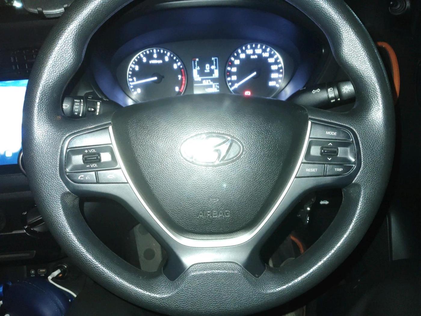 2017 Hyundai i20 Active 1.2 BASE, Petrol, Manual, 43,669 km, interior