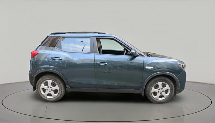 2022 Mahindra XUV300 W6 1.2 PETROL, Petrol, Manual, 19,173 km, exterior