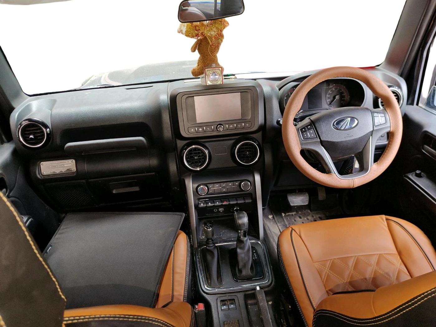 2022 Mahindra Thar LX  P 4WD AT CONVERTIBLE, Petrol, Automatic, 21,141 km, interior