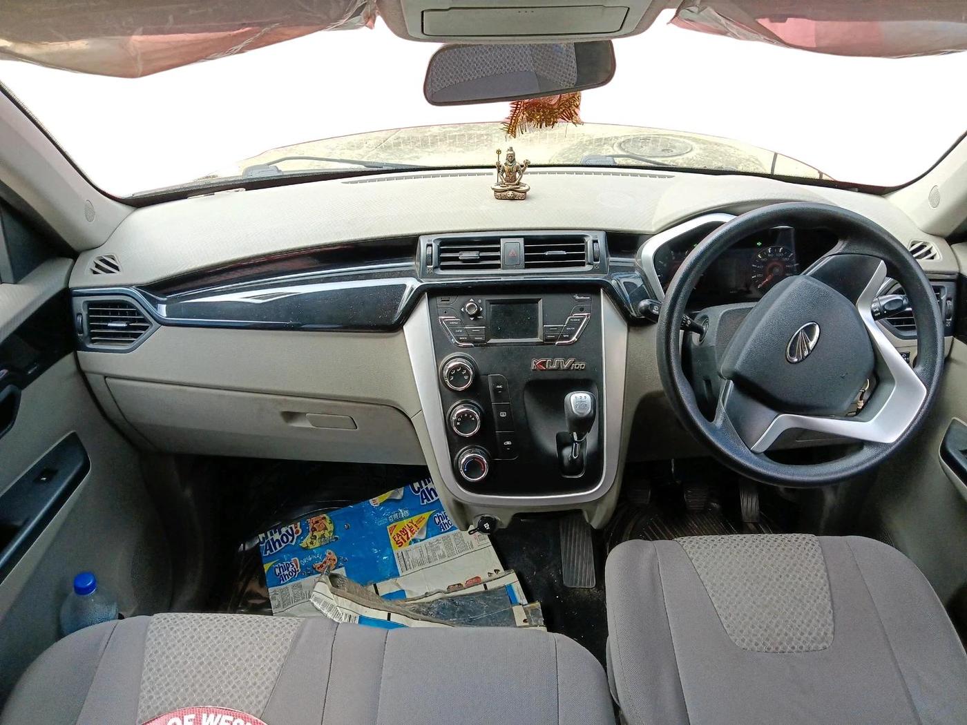 2016 Mahindra Kuv100 K6 6 STR, Petrol, Manual, 38,080 km, interior