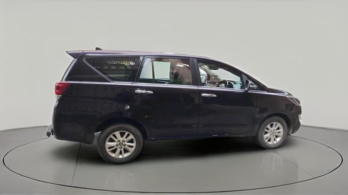 2017 Toyota Innova Crysta 2.4 VX 8 STR, Diesel, Manual, 97,122 km, exterior