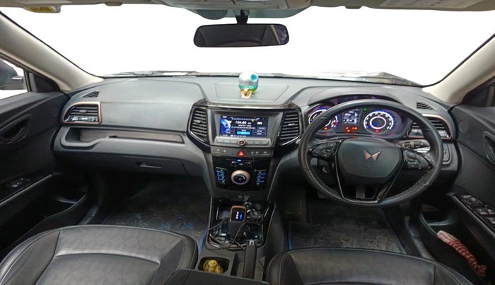 2023 Mahindra XUV400 EL 7.2 KW, Electric, Automatic, 48,213 km, interior