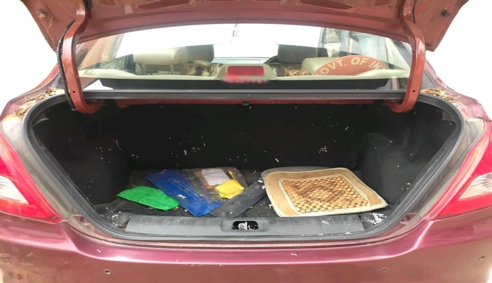 2016 Maruti Swift Dzire VXI, Petrol, Manual, 42,174 km, exterior