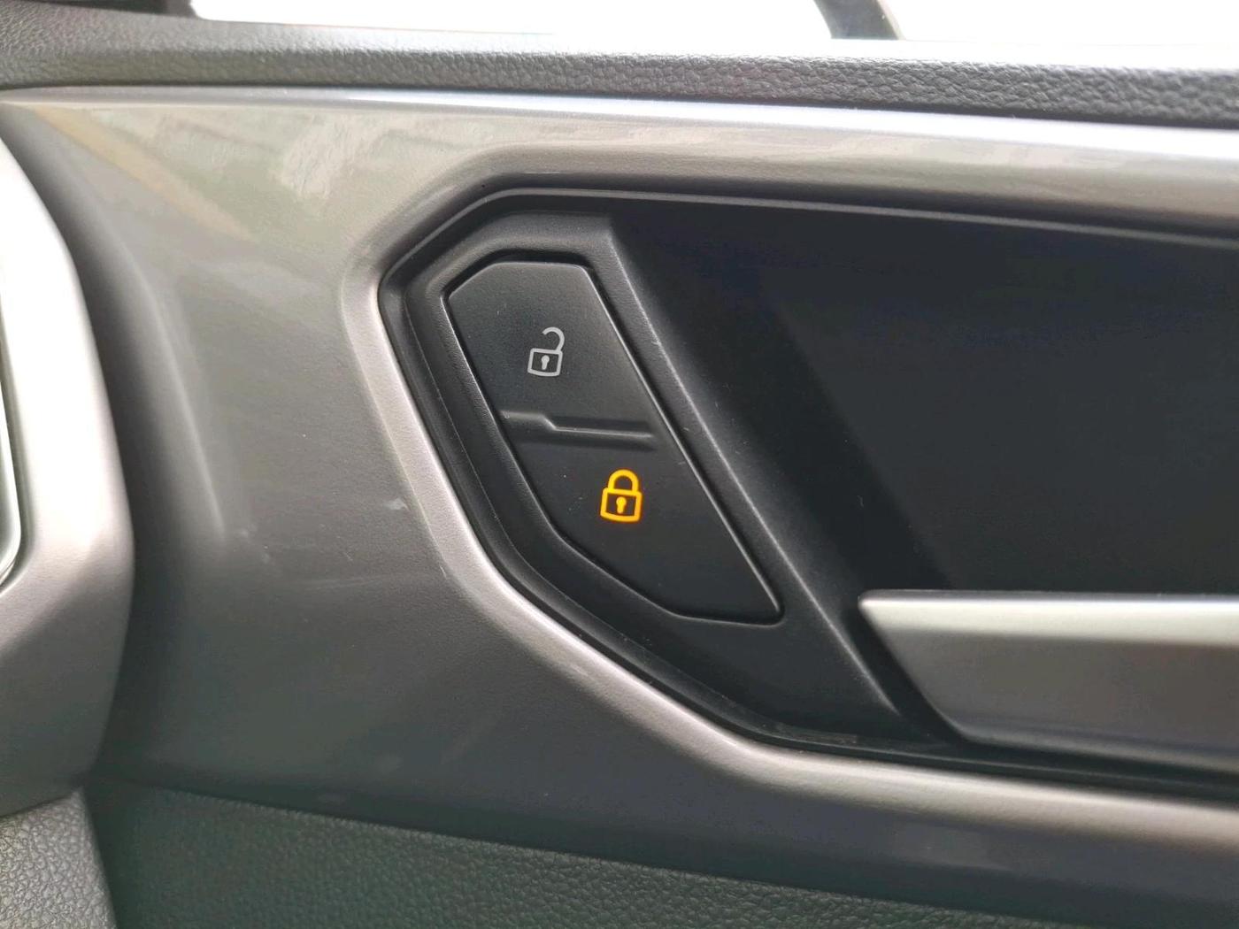 2021 Volkswagen TAIGUN GT PLUS 1.5 TSI DSG, Petrol, Automatic, 31,973 km, interior