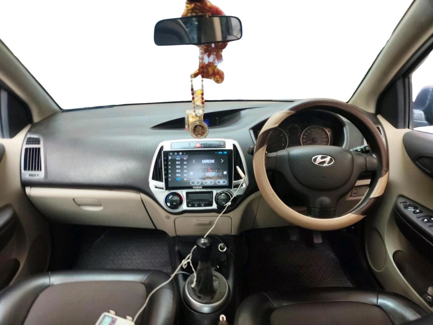 2013 Hyundai i20 MAGNA (O) 1.2, Petrol, Manual, 45,363 km, interior