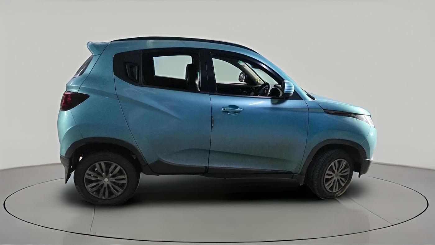 2016 Mahindra Kuv100 K6 6 STR, Petrol, Manual, 49,827 km, exterior