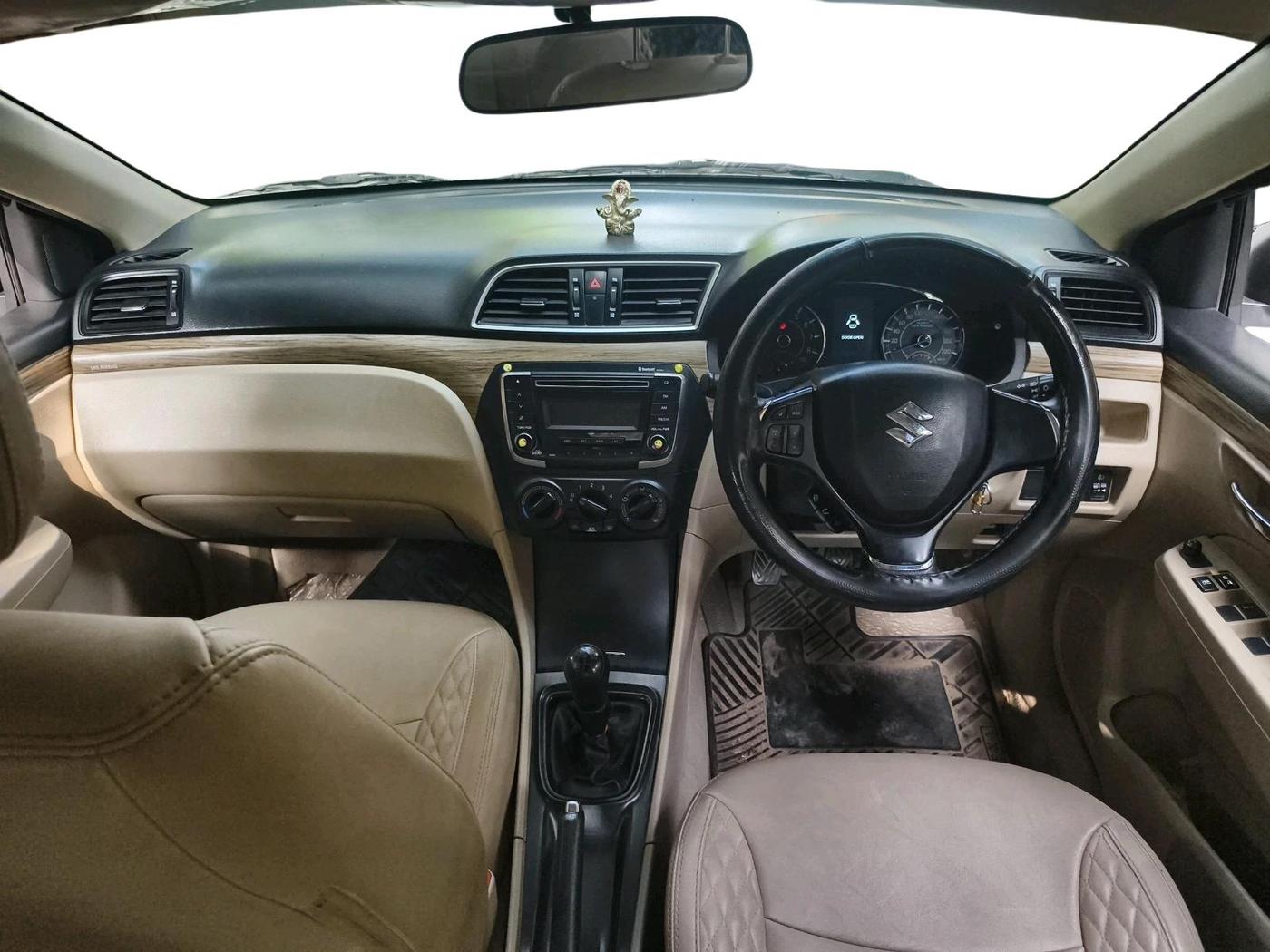 2022 Maruti Ciaz SIGMA 1.5 SHVS MT  PETROL, Petrol, Manual, 49,985 km, interior