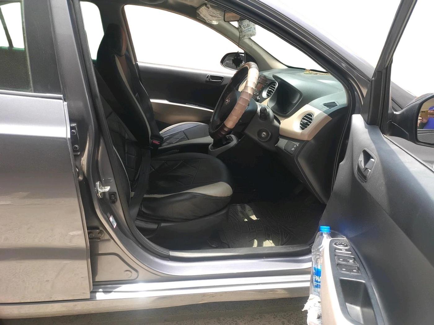 2017 Hyundai Xcent E+, Petrol, Manual, 89,798 km, interior
