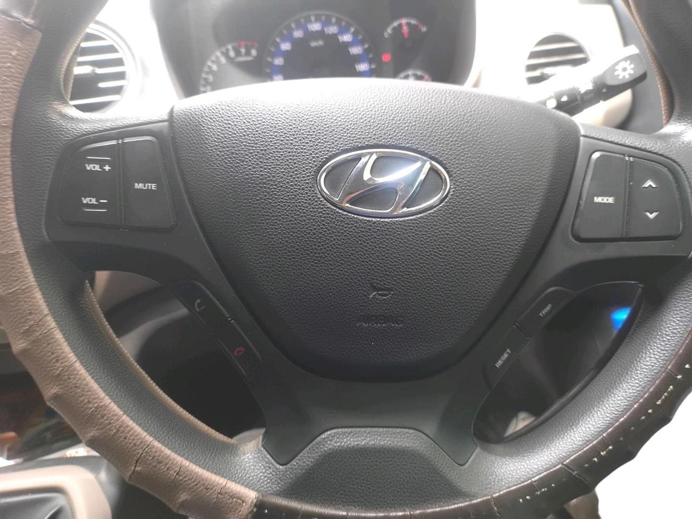 2017 Hyundai Xcent E+, Petrol, Manual, 89,798 km, interior
