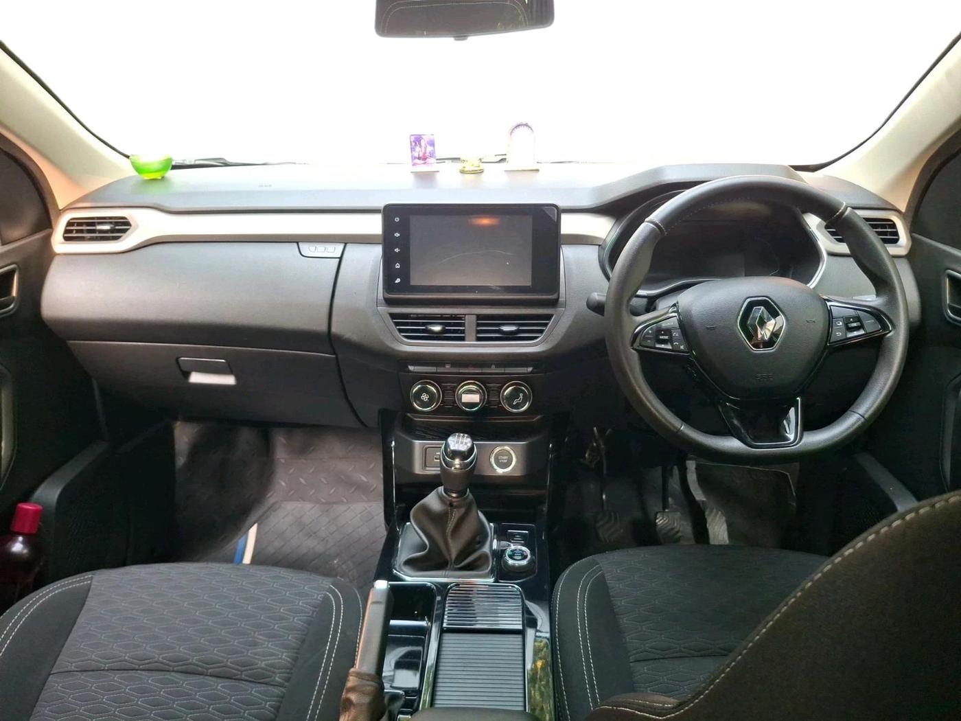 2021 Renault Kiger RXZ TURBO MT, Petrol, Manual, 11,412 km, interior