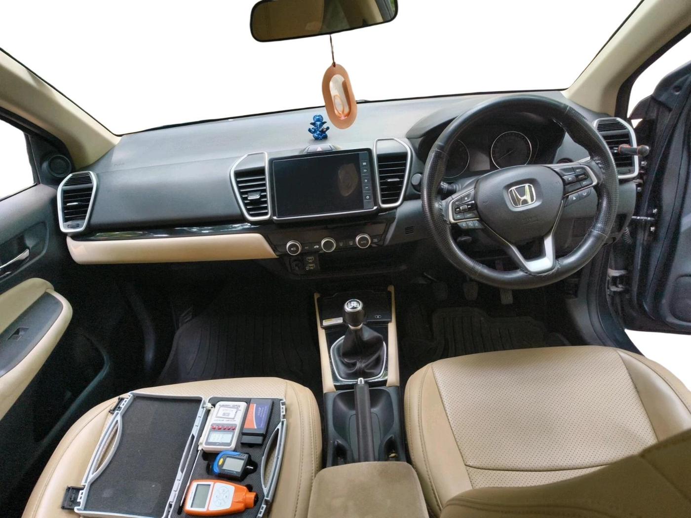 2024 Honda City 1.5L I-VTEC VX, Petrol, Manual, 29,944 km, interior