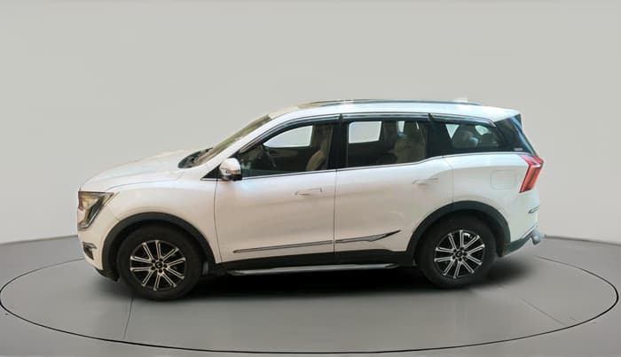 2024 Mahindra XUV700 AX 7 LUXURY D MT 7 STR, Diesel, Manual, 30,895 km, exterior