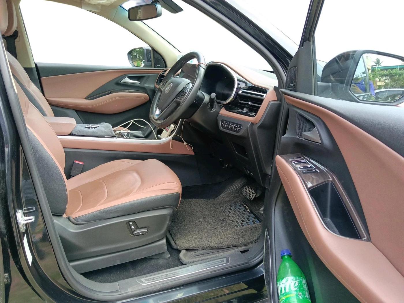 2024 MG HECTOR PLUS SHARP PRO 1.5 PETROL TURBO CVT 7 STR, Petrol, Automatic, 20,469 km, interior