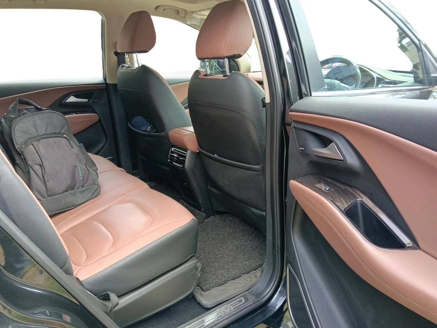 2024 MG HECTOR PLUS SHARP PRO 1.5 PETROL TURBO CVT 7 STR, Petrol, Automatic, 20,469 km, interior