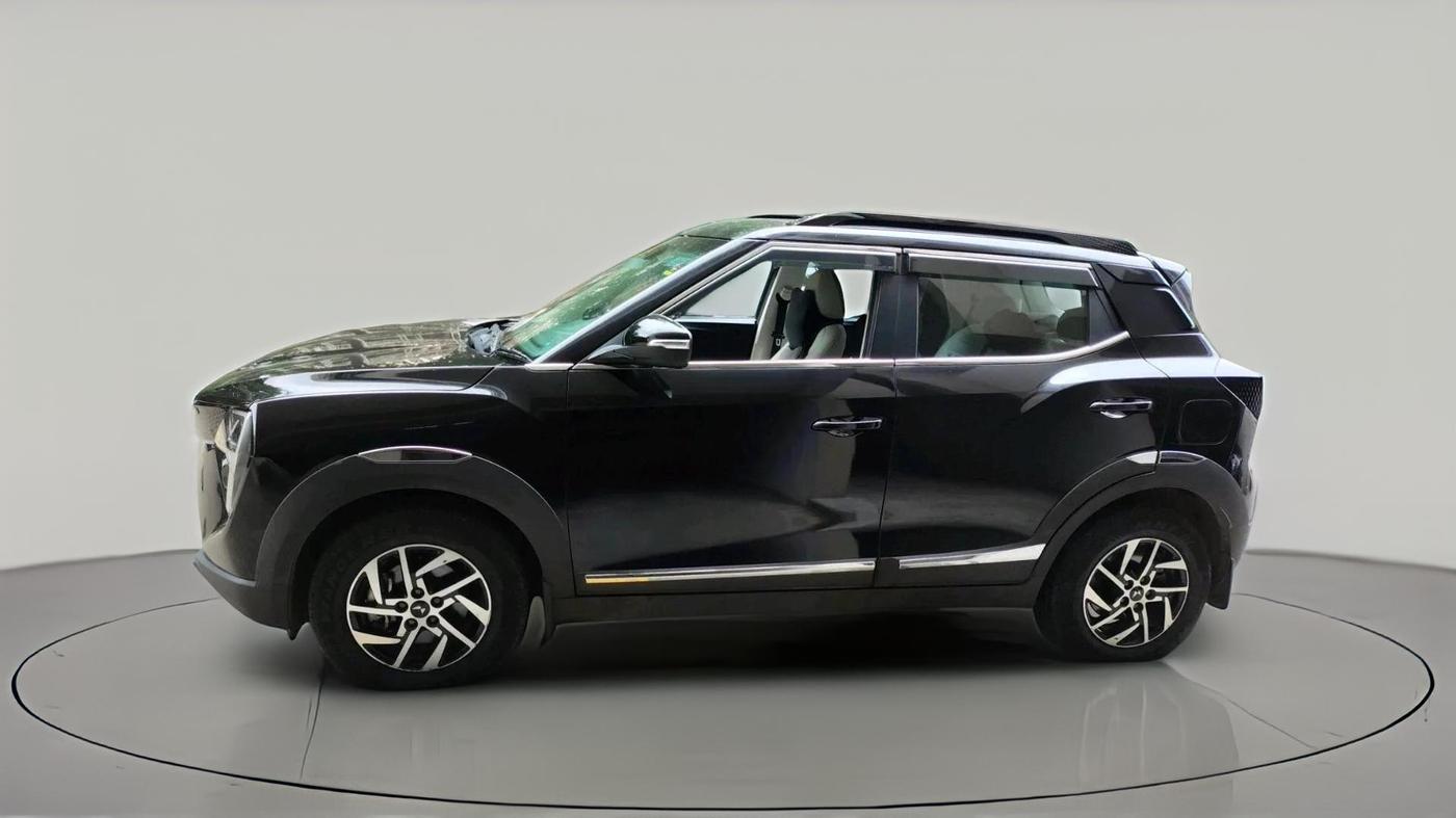 2024 Mahindra XUV 3XO AX5 1.5 Turbo Diesel, Diesel, Manual, 10,118 km, exterior