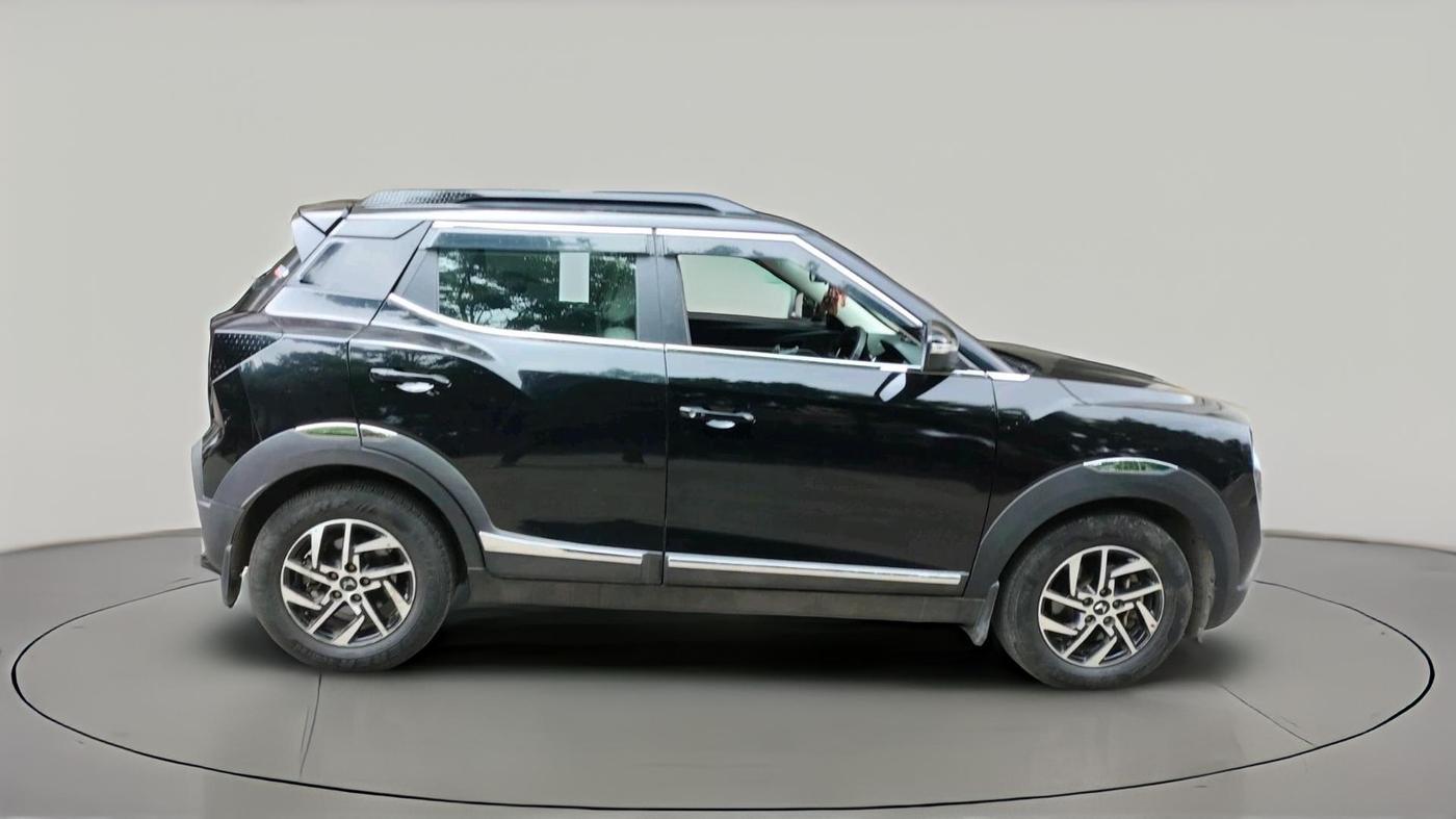 2024 Mahindra XUV 3XO AX5 1.5 Turbo Diesel, Diesel, Manual, 10,118 km, exterior