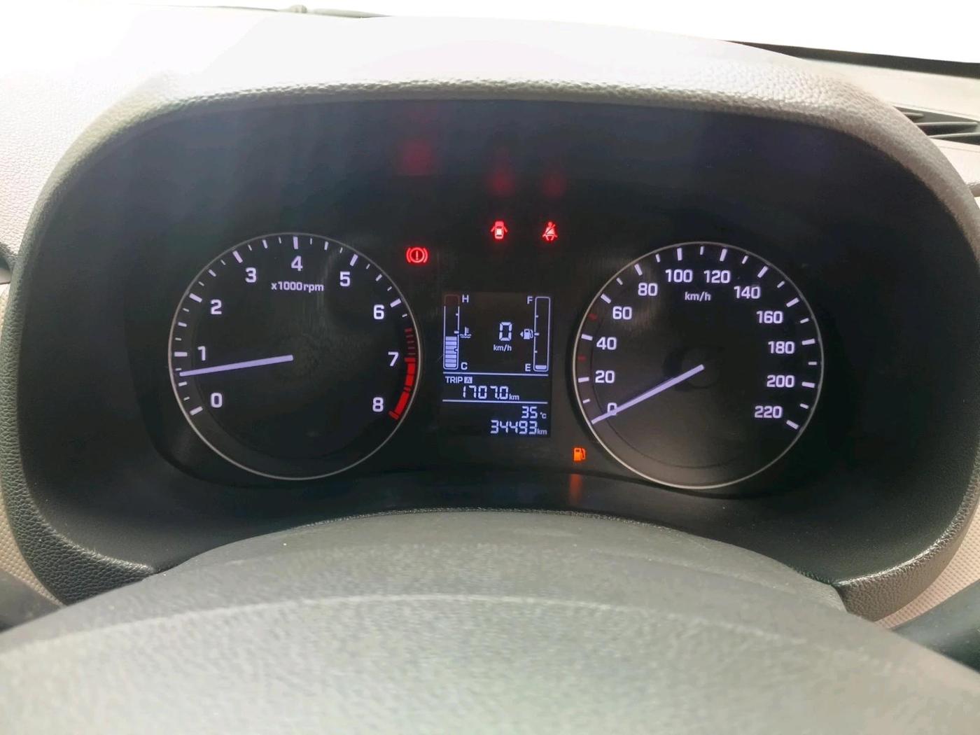 2017 Hyundai Creta E PLUS 1.6 PETROL, Petrol, Manual, 34,493 km, interior