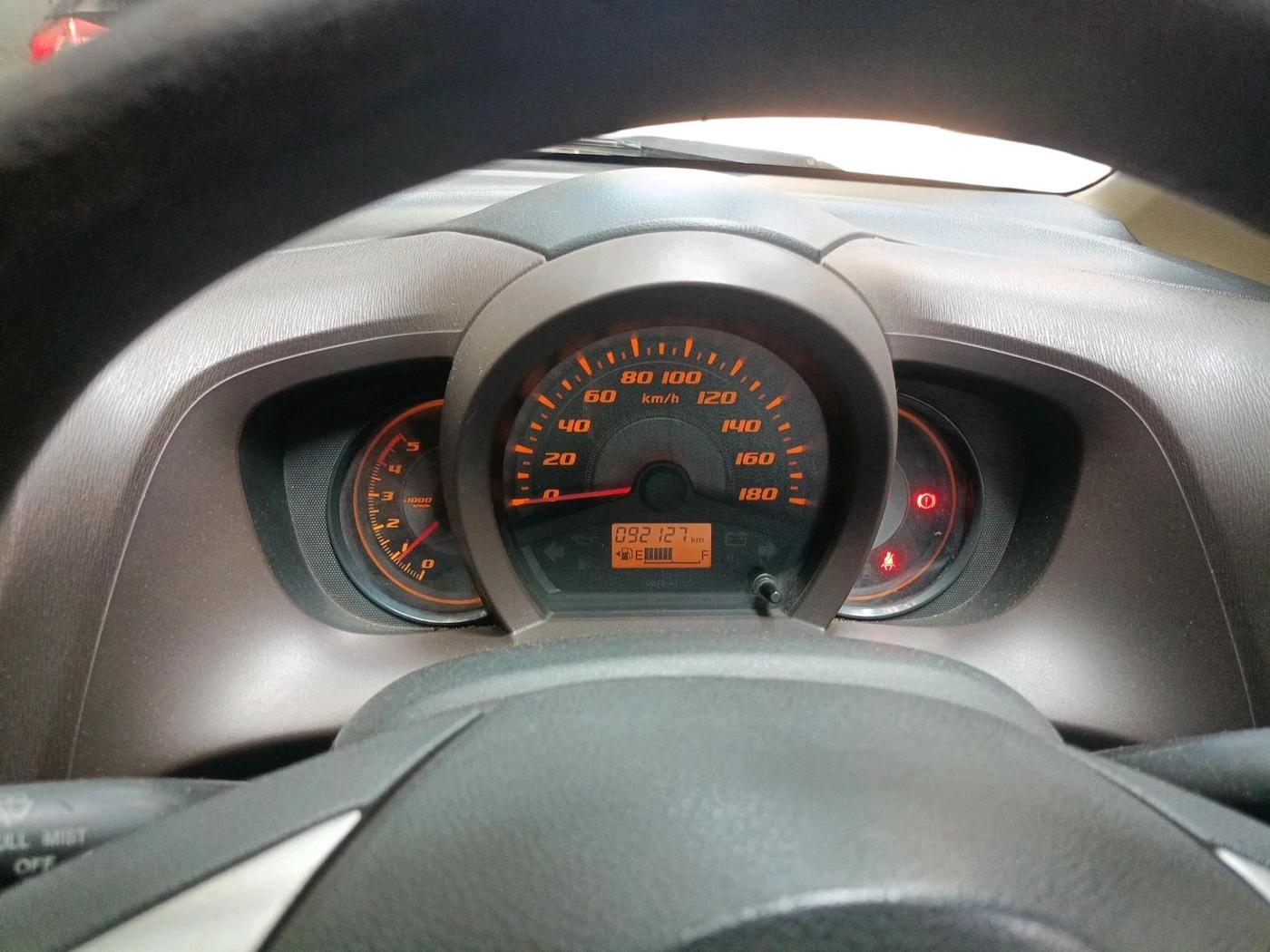 2013 Honda Amaze 1.5L I-DTEC S, Diesel, Manual, 93,100 km, interior