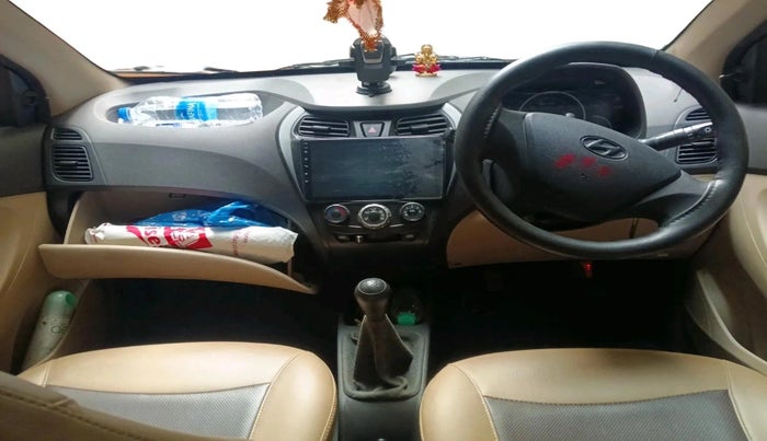 2016 Hyundai Eon MAGNA +, Petrol, Manual, 6,679 km, interior