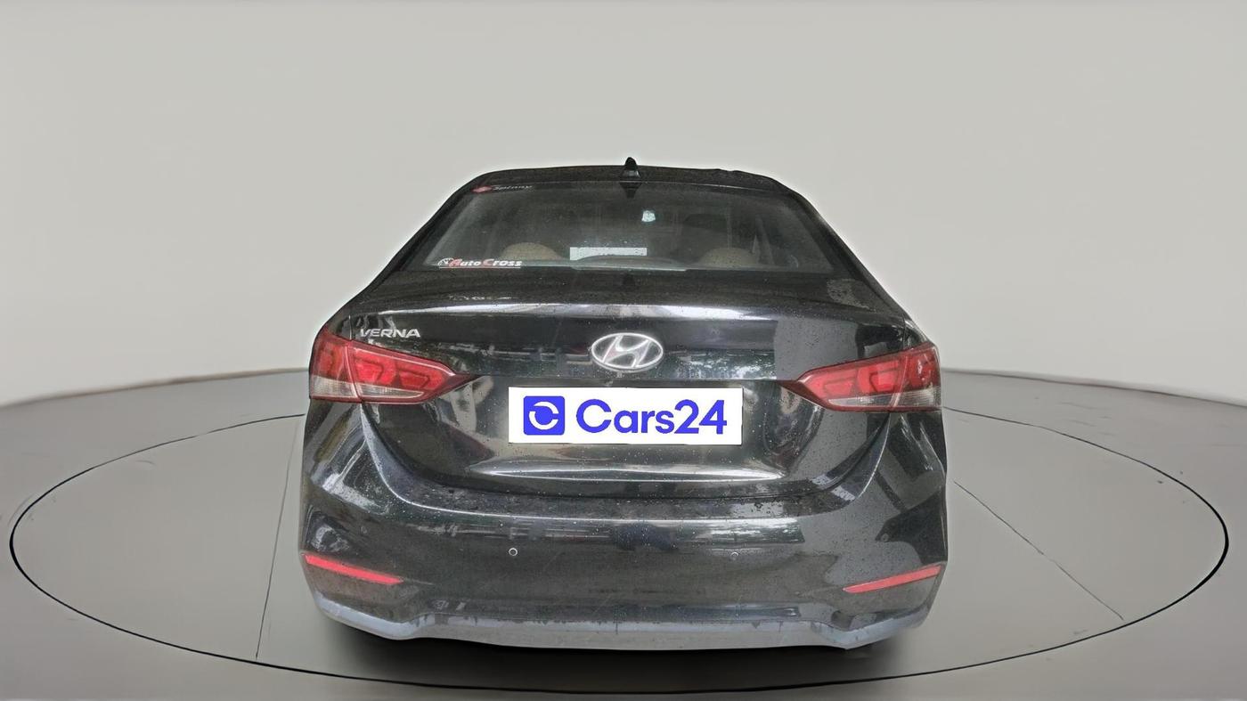 2018 Hyundai Verna 1.4 EX PETROL, Petrol, Manual, 80,421 km, exterior
