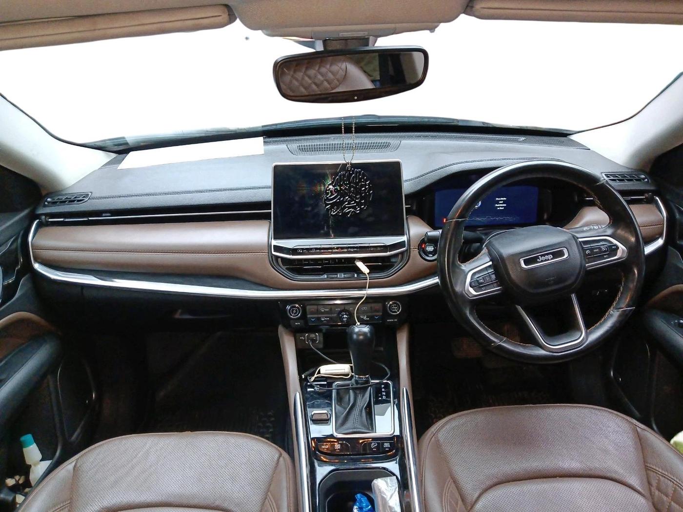 2022 Jeep MERIDIAN LIMITED (O) 4X4 AT, Diesel, Automatic, 45,673 km, interior