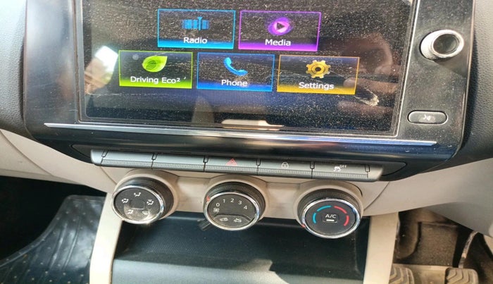 2024 Renault TRIBER RXT, Petrol, Manual, 5,810 km, interior