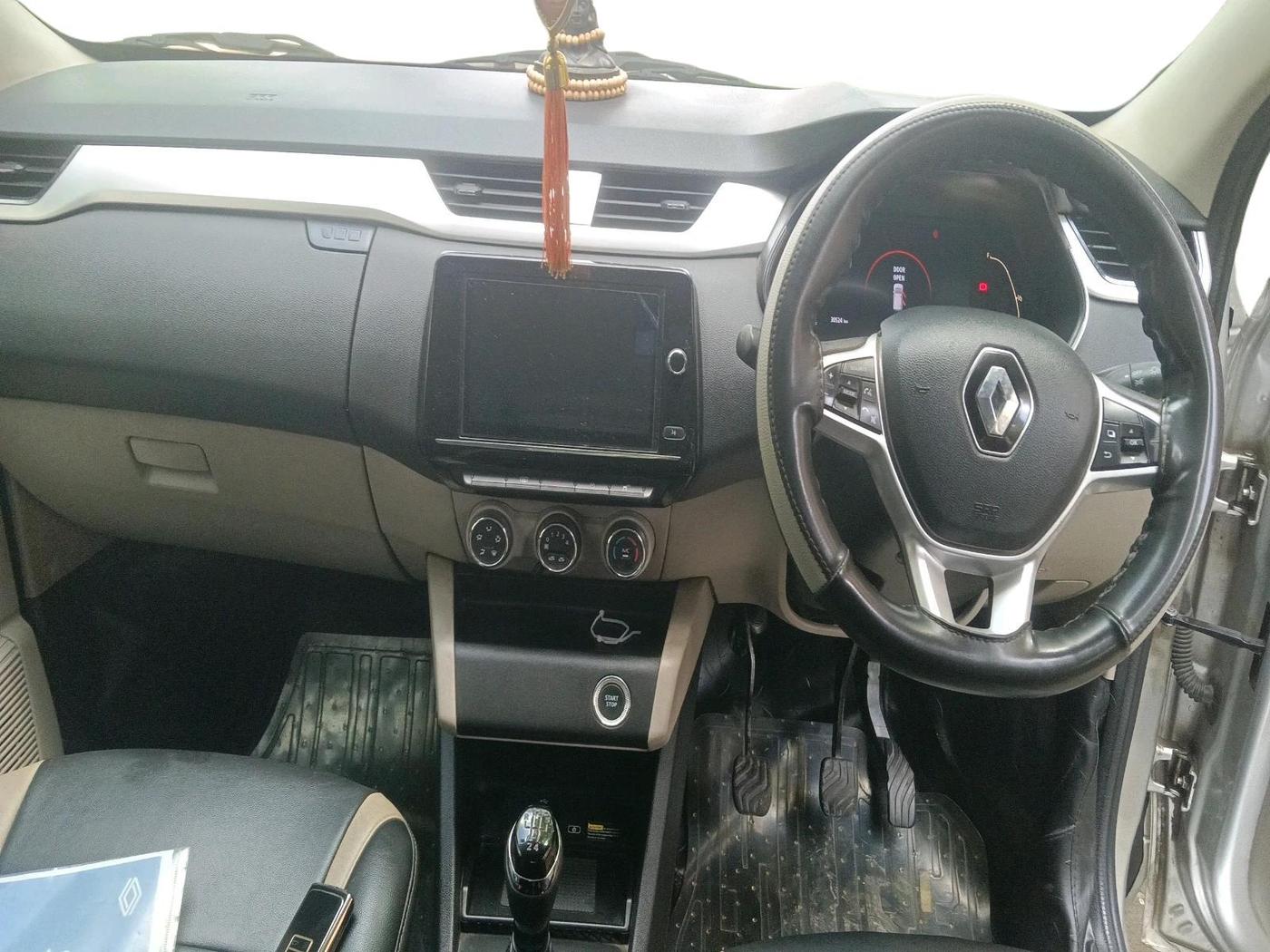 2024 Renault TRIBER RXZ, Petrol, Manual, 30,524 km, interior