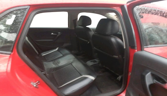 2015 Volkswagen Polo HIGHLINE1.5L, Diesel, Manual, 89,896 km, interior