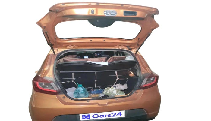 2017 Tata Tiago XZ PETROL, Petrol, Manual, 69,460 km, exterior