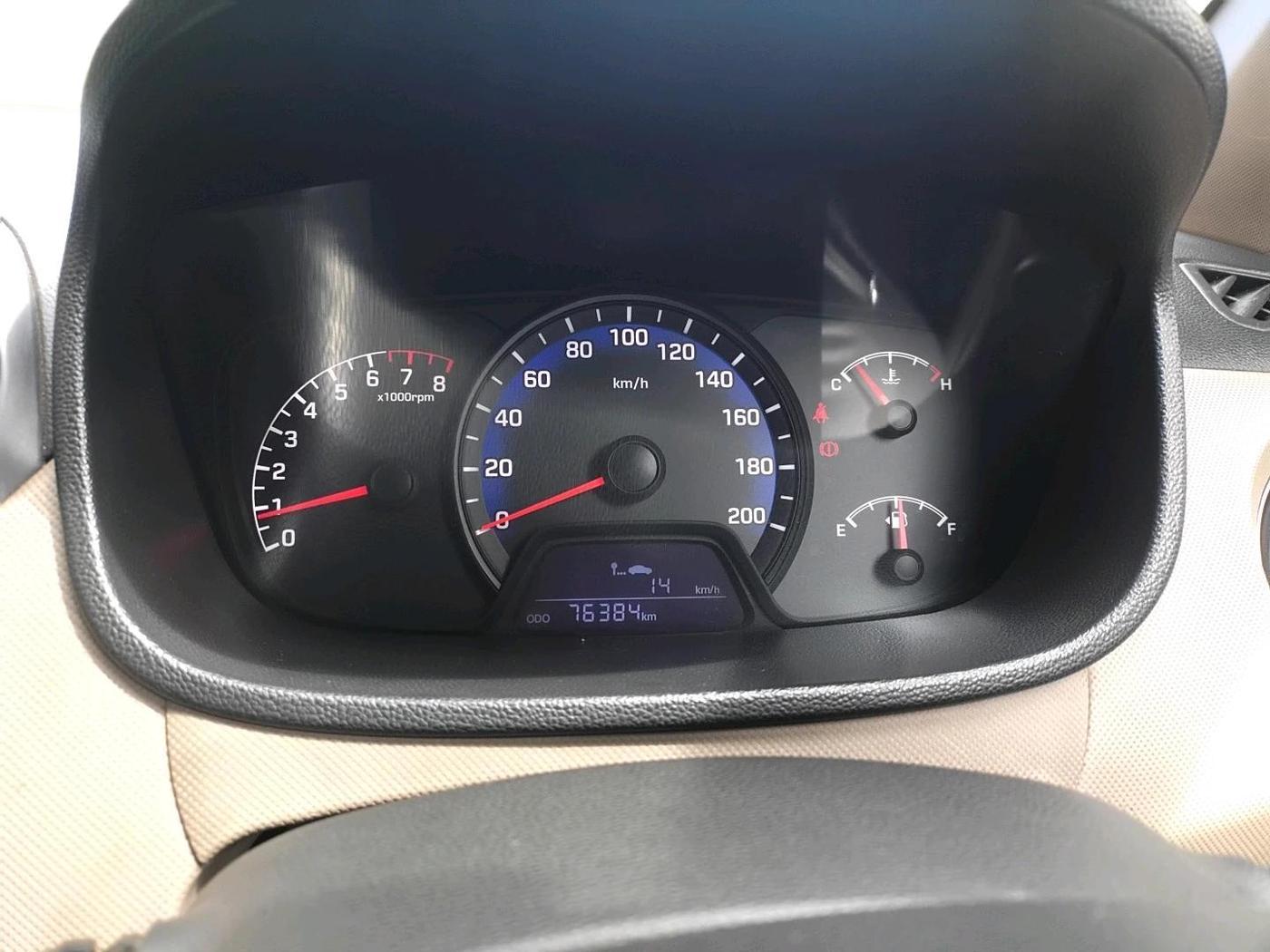 2017 Hyundai Xcent S 1.2, Petrol, Manual, 76,384 km, interior
