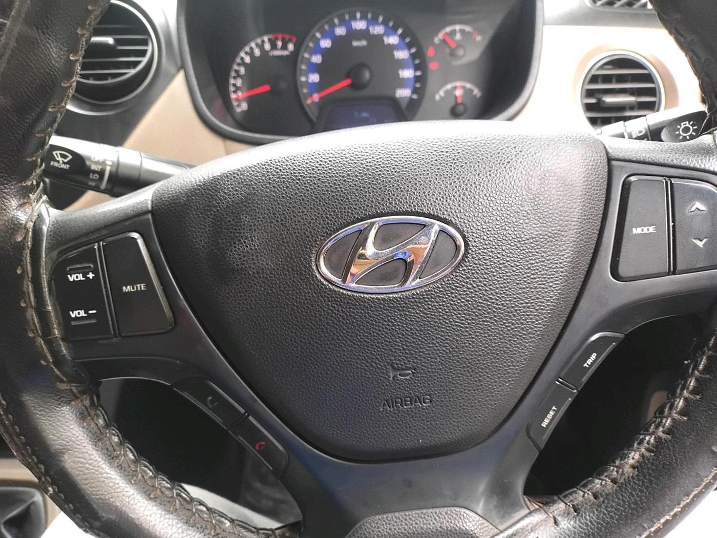 2017 Hyundai Xcent S 1.2, Petrol, Manual, 76,384 km, interior
