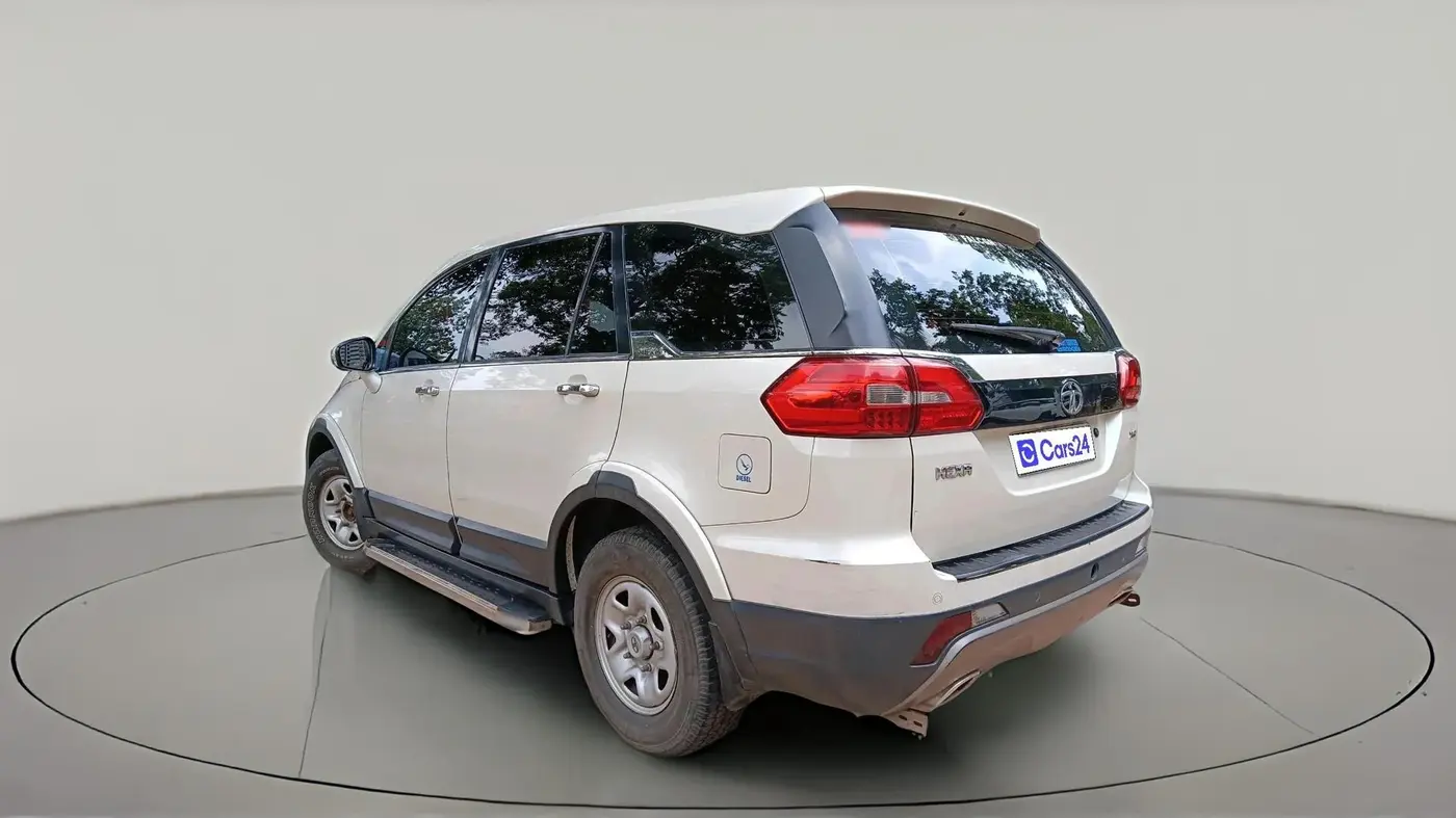 2017 Tata Hexa XMA 4X2 7 STR, Diesel, Automatic, 34,610 km, exterior