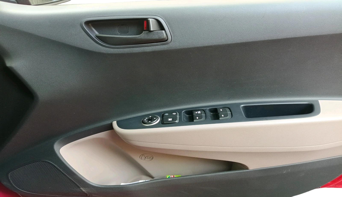2017 Hyundai Grand i10 MAGNA 1.2 KAPPA VTVT, Petrol, Manual, 9,395 km, interior