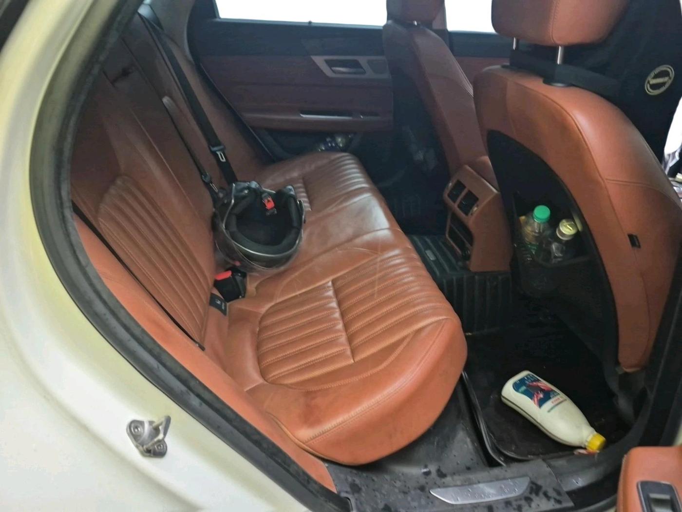2016 Jaguar XF PORTFOLIO 2.0 PETROL , Petrol, Automatic, 39,477 km, interior