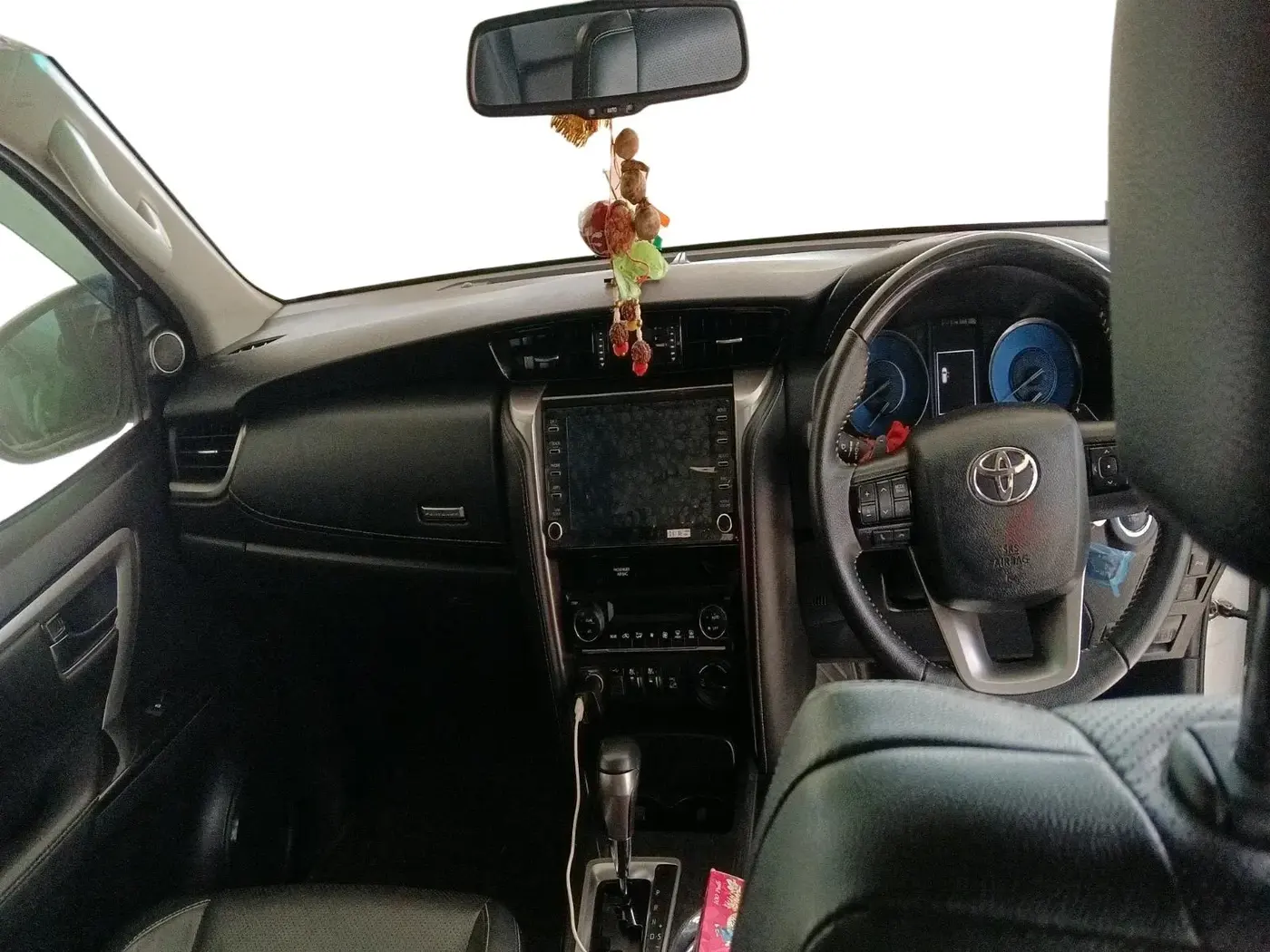 2023 Toyota Fortuner 4X4 AT 2.8 DIESEL, Diesel, Automatic, 83,943 km, interior