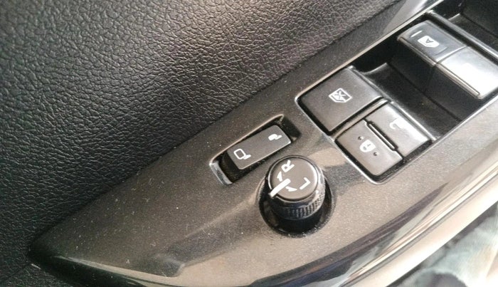 2023 Toyota Fortuner 4X4 AT 2.8 DIESEL, Diesel, Automatic, 83,943 km, interior