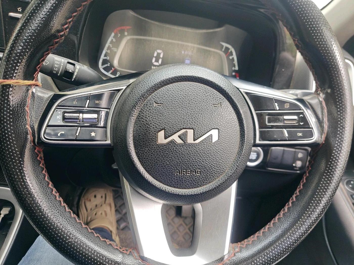 2021 KIA SONET HTK PLUS 1.0 IMT, Petrol, Manual, 83,609 km, interior