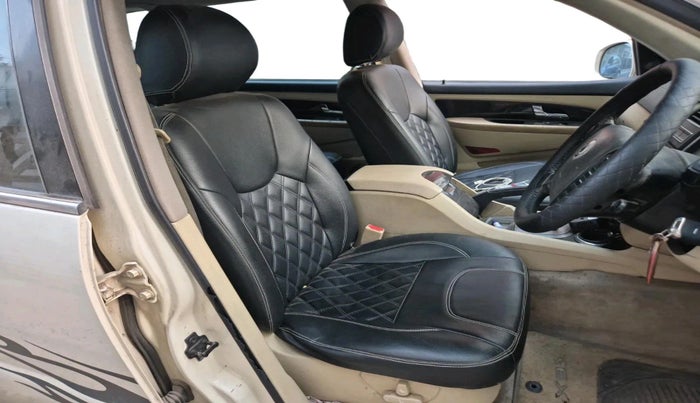 2013 Ssangyong Rexton RX7, Diesel, Automatic, 97,622 km, interior