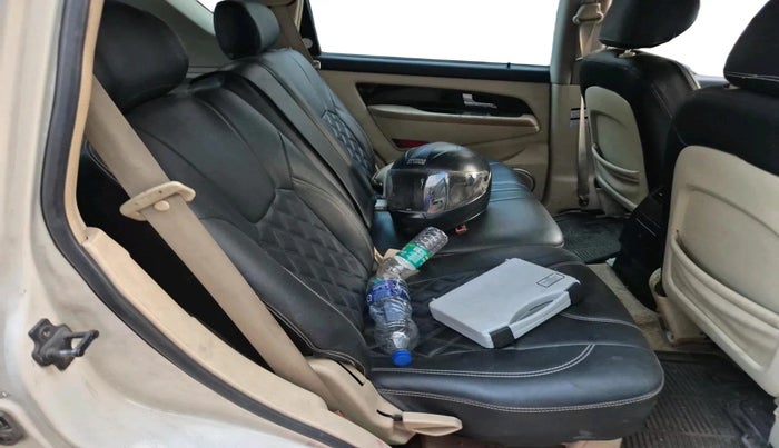 2013 Ssangyong Rexton RX7, Diesel, Automatic, 97,622 km, interior