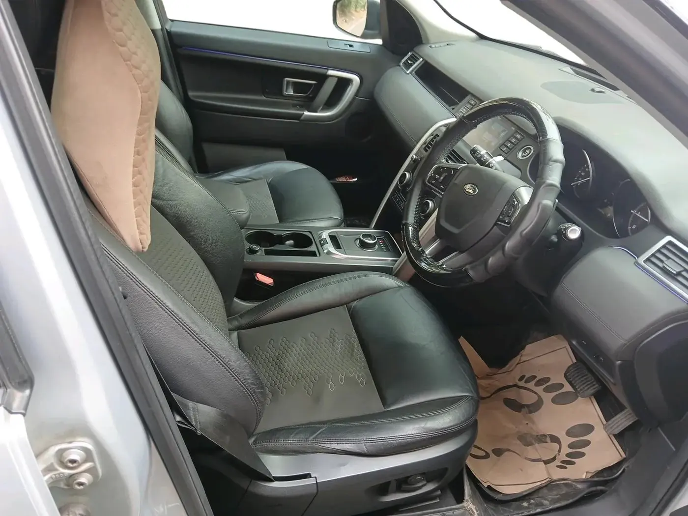 2018 Landrover DISCOVERY SPORT HSE, Diesel, Automatic, 49,778 km, interior