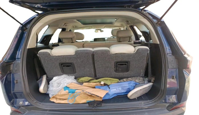 2022 Tata Safari XT PLUS, Diesel, Manual, 43,873 km, exterior